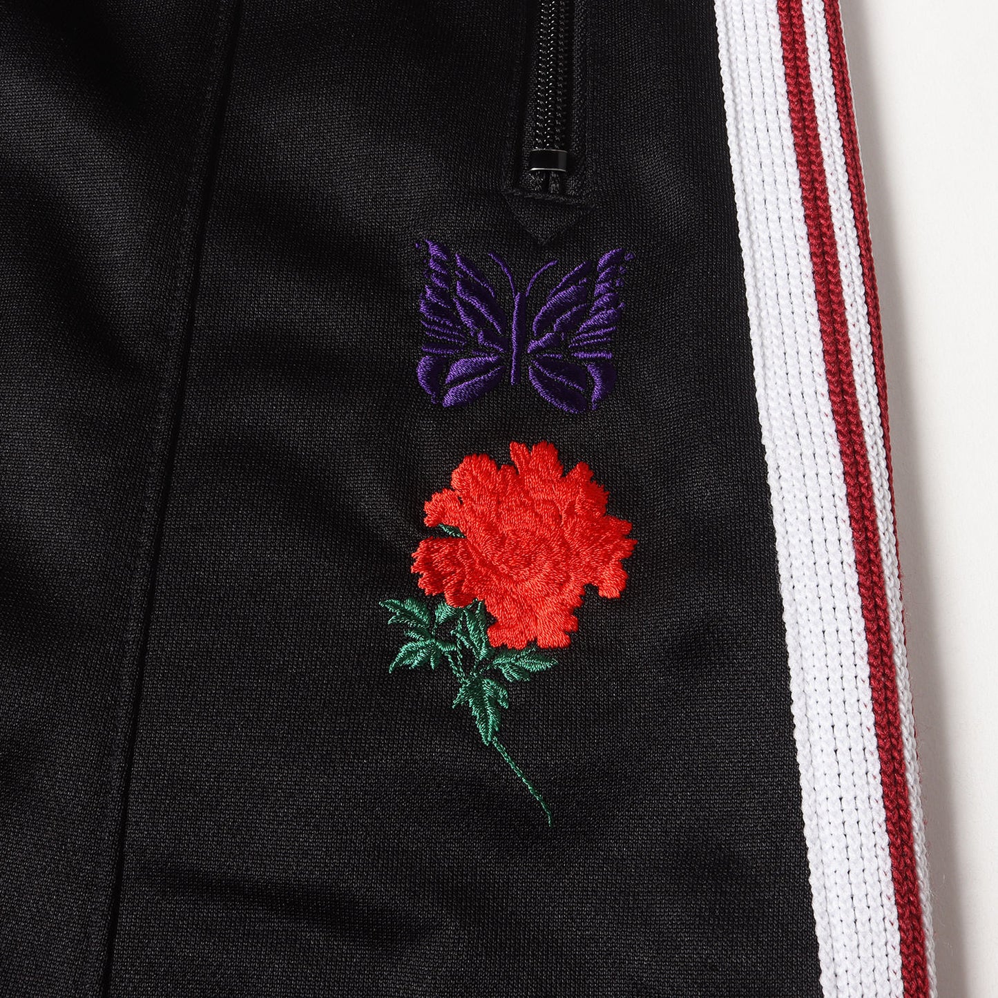 24SS × NEEDLES パピヨン 牡丹 刺繍 ヒザデル トラック パンツ (WILDSIDE × NEEDLES H.D. Track Pant NS1723)