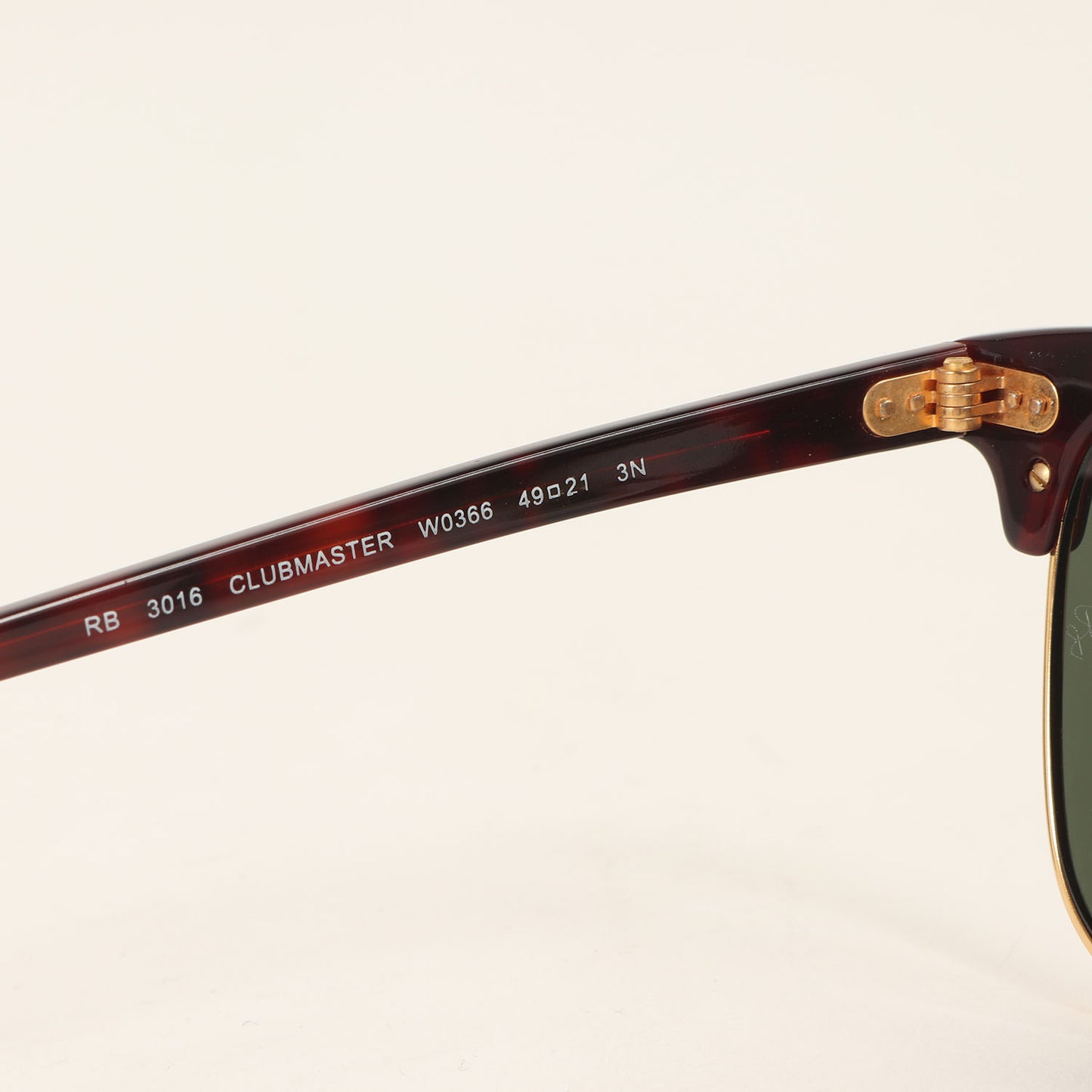 クラブマスター クラシック サングラス (CLUBMASTER CLASSIC RB3016 W0366) / MADE IN ITALY