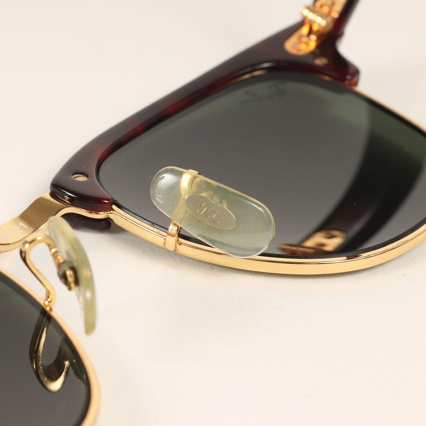 クラブマスター クラシック サングラス (CLUBMASTER CLASSIC RB3016 W0366) / MADE IN ITALY