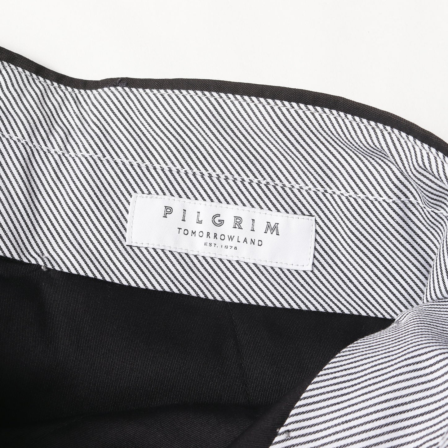 23SS ウールモヘヤ ノープリーツ スリム スラックス パンツ (61-04-32-04104) / MADE IN JAPAN