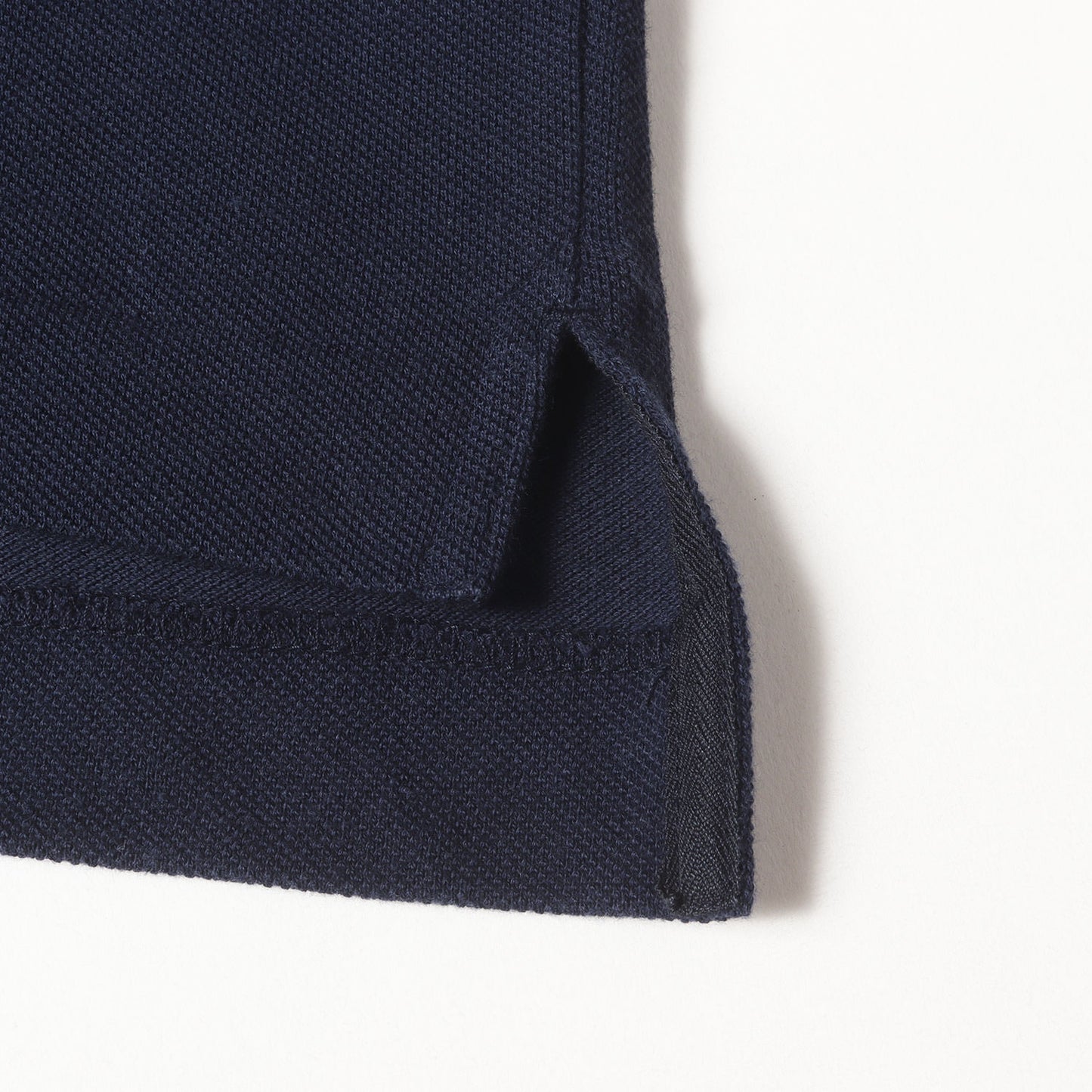 × SHIPS 別注 ワンポイント ワニ ワッペン 刺 鹿の子 半袖 ドロップテイル ポロシャツ (PH140BL) / EXCLUSIVE EDITION DESIGNED IN FRANCE