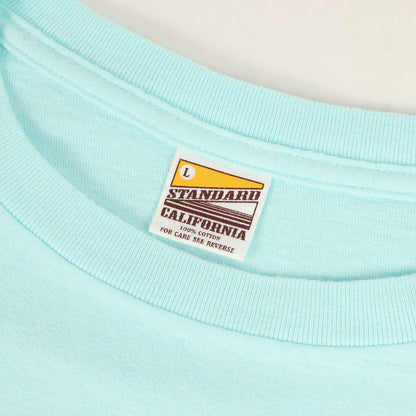 × OFFSHORE グラフィック ロゴ Tシャツ (SD LOGO SHORT SLEEVE T)