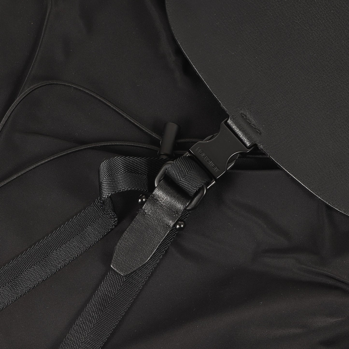 レザー フラップ ナイロン リュック / MADE IN ITALY