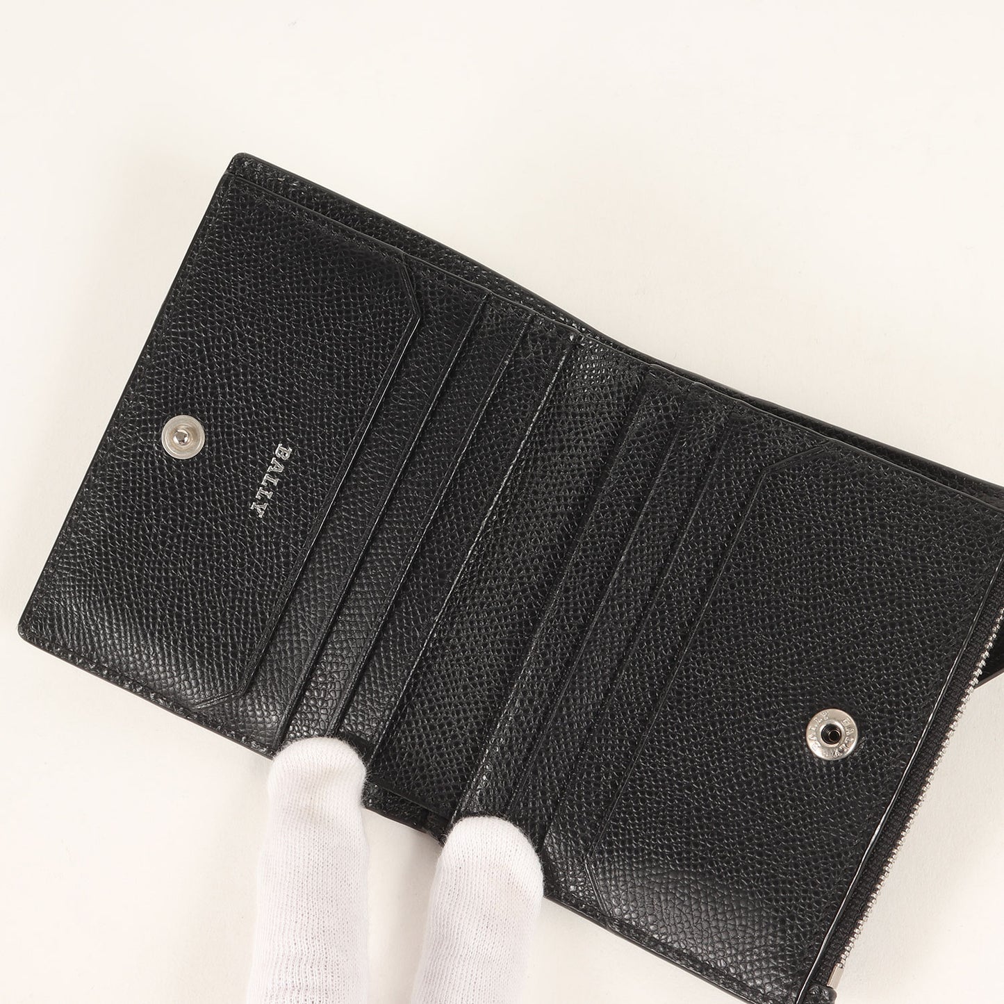 ロゴ ライン サフィアーノ レザー ウォレット / MADE IN ITALY