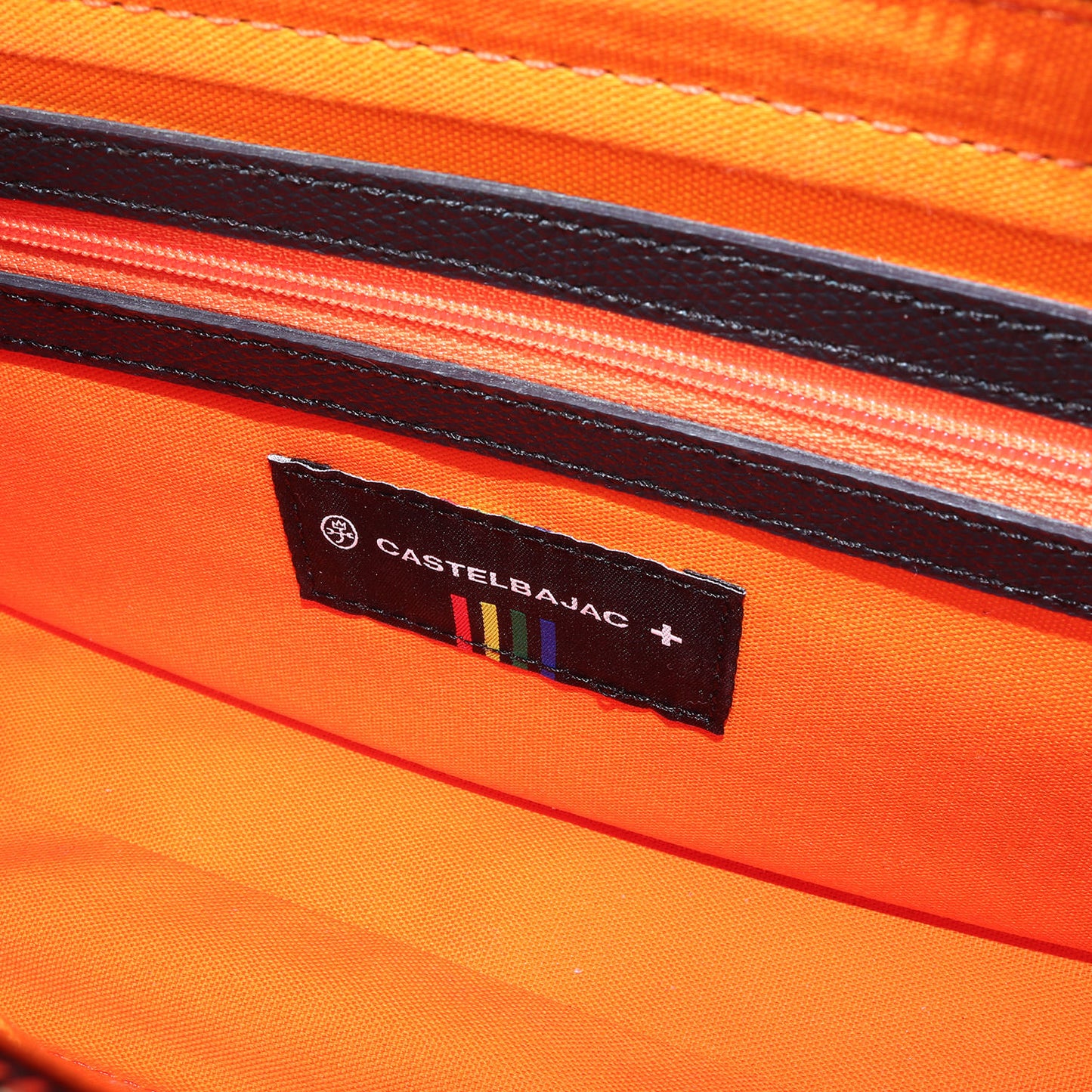 トリコロール アイコン レザー クラッチバッグ (032211)