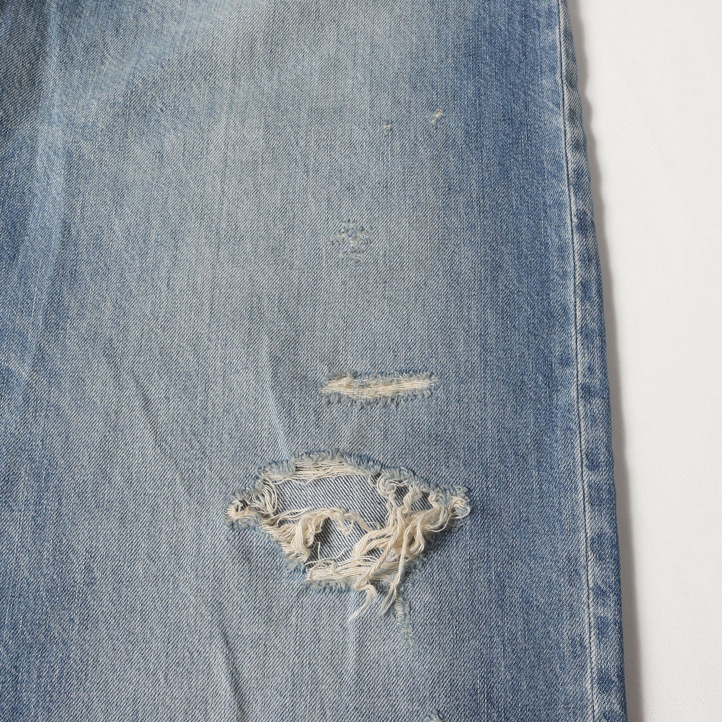 25SS ヴィンテージ加工 ワイド ライトオンス デニム パンツ (Light weight Denim E.Wide 5pocket USS 2505-1002) / ボタンフライ