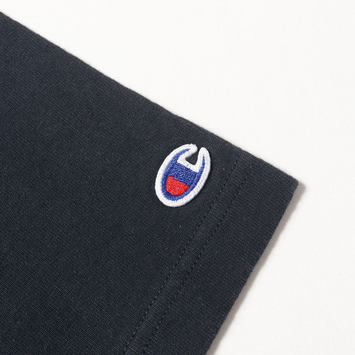 × Champion グラフィック ロゴ バインダーネック Tシャツ (Champion × SD T1011 T-SHIRT) / MADE IN USA