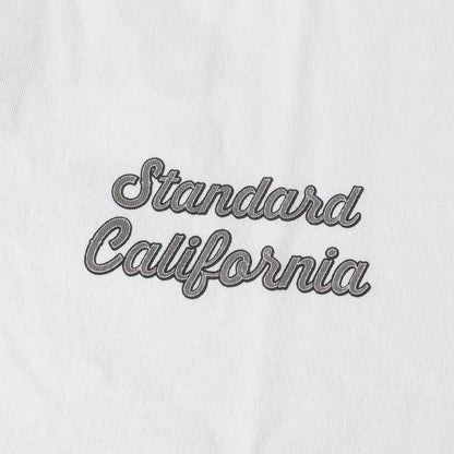 25SS グラフィック ロゴ リンガーネック ロングスリーブ Tシャツ (SD US Cotton Script Logo Ringer Long Sleeve T)