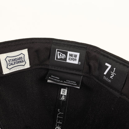 × NEW ERA 59Fifty ロゴ 刺繍 ベースボール キャップ (NEW ERA × SD 59Fifty Logo Cap)