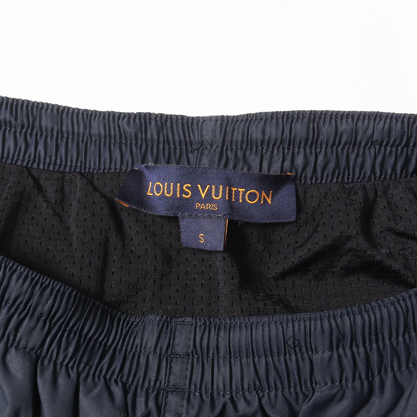 メッシュライナー付き シグネチャー モノグラム ナイロン ショート パンツ (H9W50WPUA)