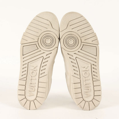 25SS グレインヌバックレザー メッシュ LV トレイナー スニーカー (1AHTME)