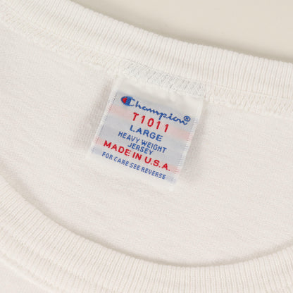 × Champion グラフィック ロゴ バインダーネック Tシャツ (Champion × SD T1011 T-SHIRT) / MADE IN USA