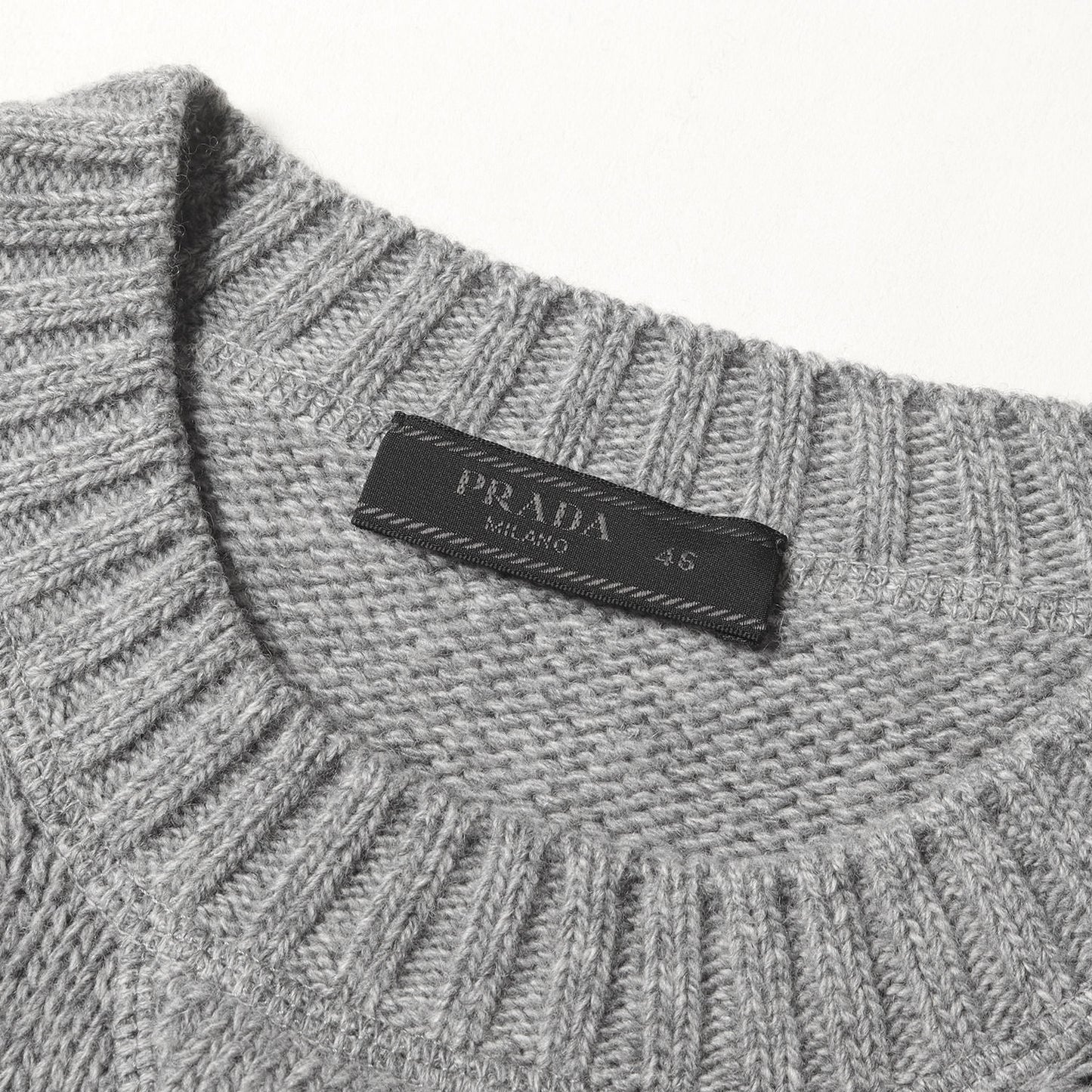 22AW ロゴ ジャガード カシミヤ混ウール ニット (Wool and Cashmere Sweater UMB223 S211 1YMW)