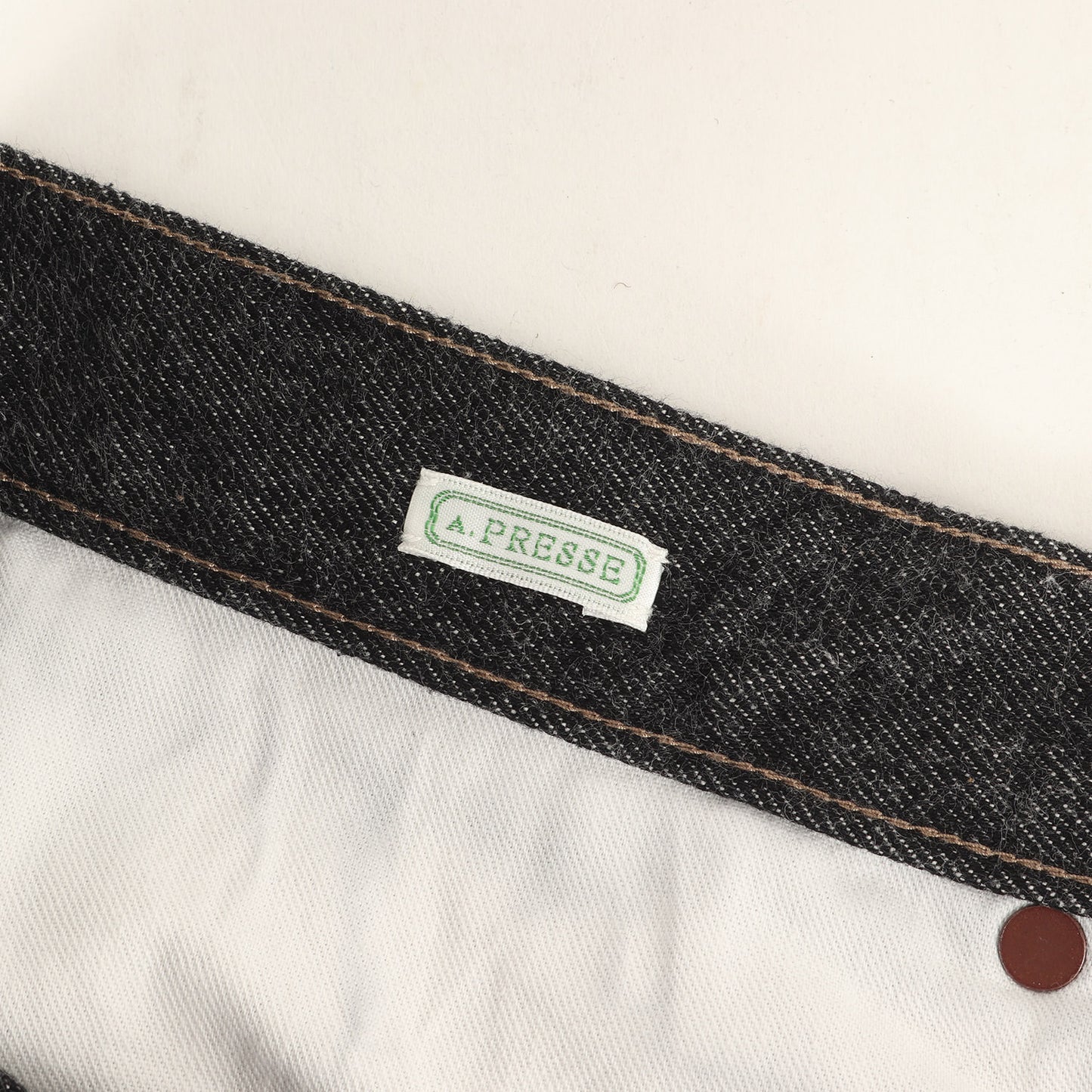 25SS ウォッシュ加工 ブラック デニム パンツ (Black Washed Denim Pants AP-4007)