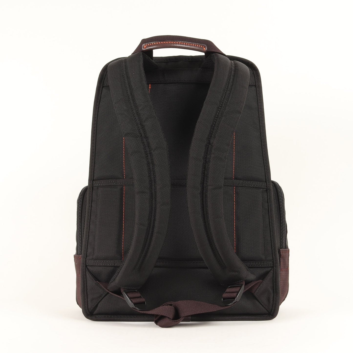 トリプルポケット バリスティック ナイロン リュック (Wallingford Triple Pocket Backpack 69383HKO)