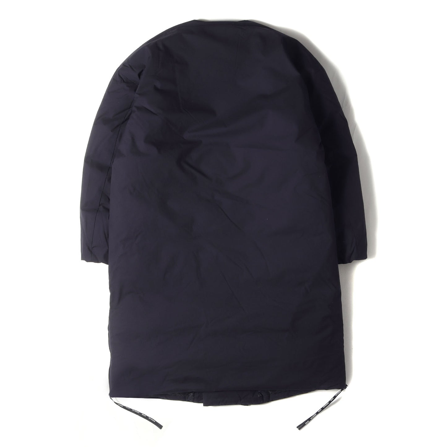 21AW × HYKE ノーカラー ダウンコート (MUVERAN GIUBBOTTO G209K1C00002 M1192) / GORE-TEX