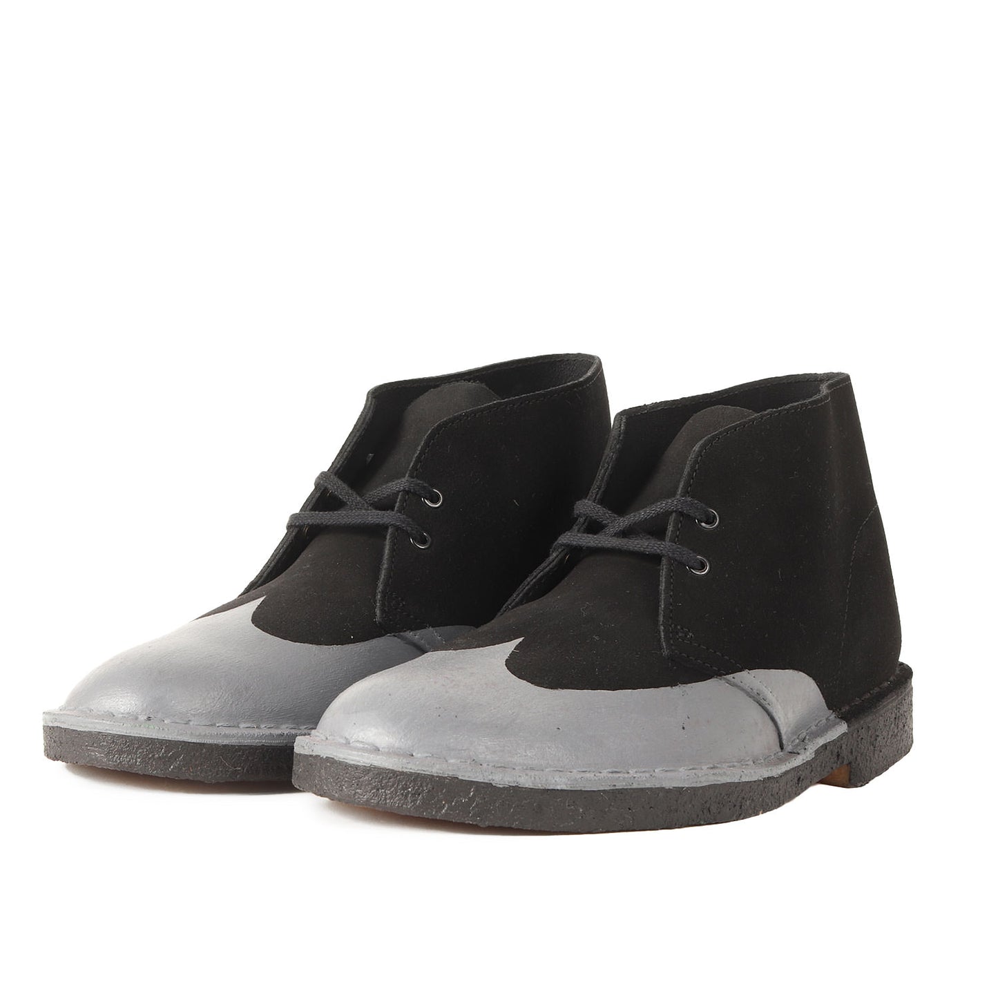 × Clarks ウイングチップ ラバーペイント スウェード デザートブーツ (500679)