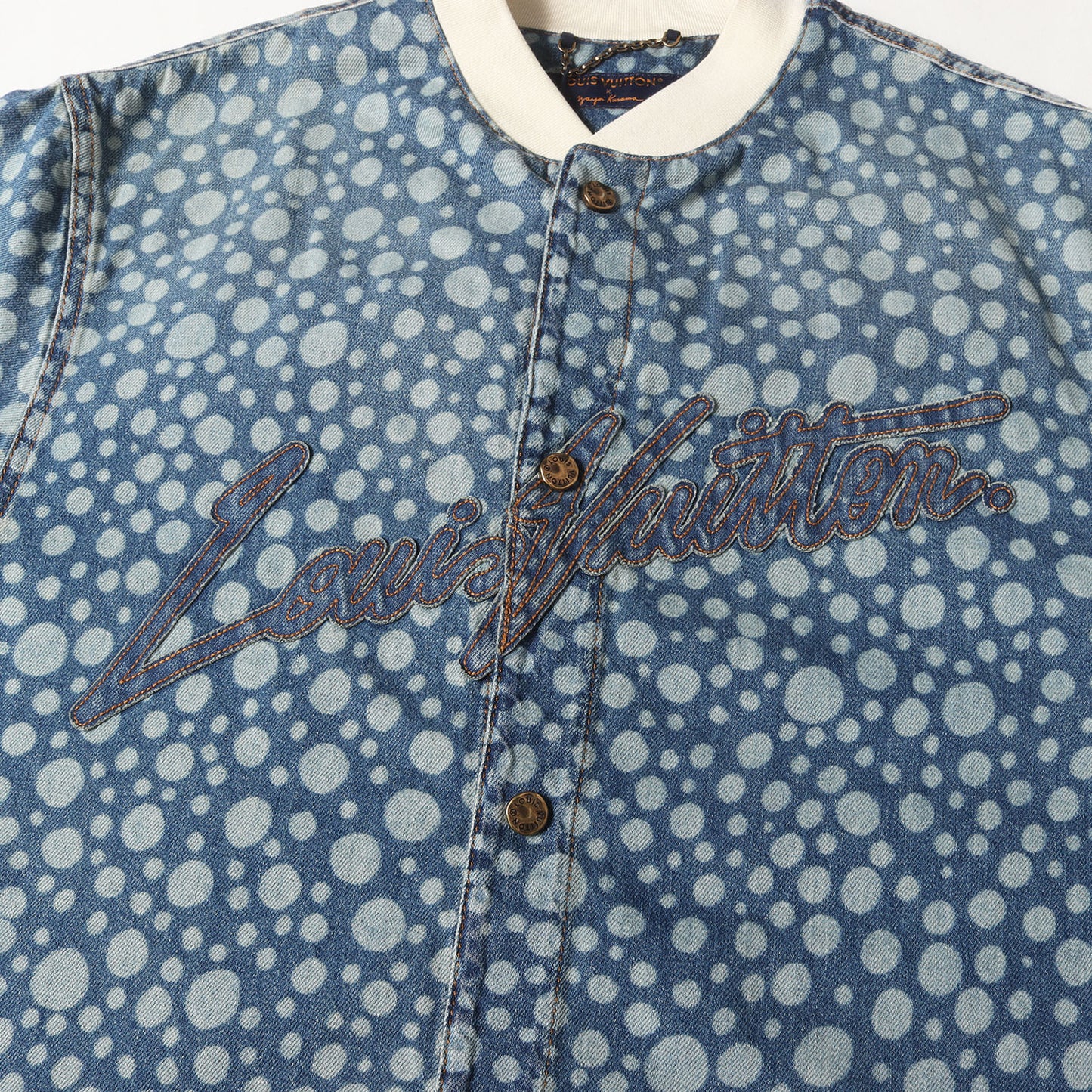 23AW × yayoi kusama シグネチャー ロゴ インフィニティドット デニム 半袖 シャツ (RM232H YN4 HOS33W)