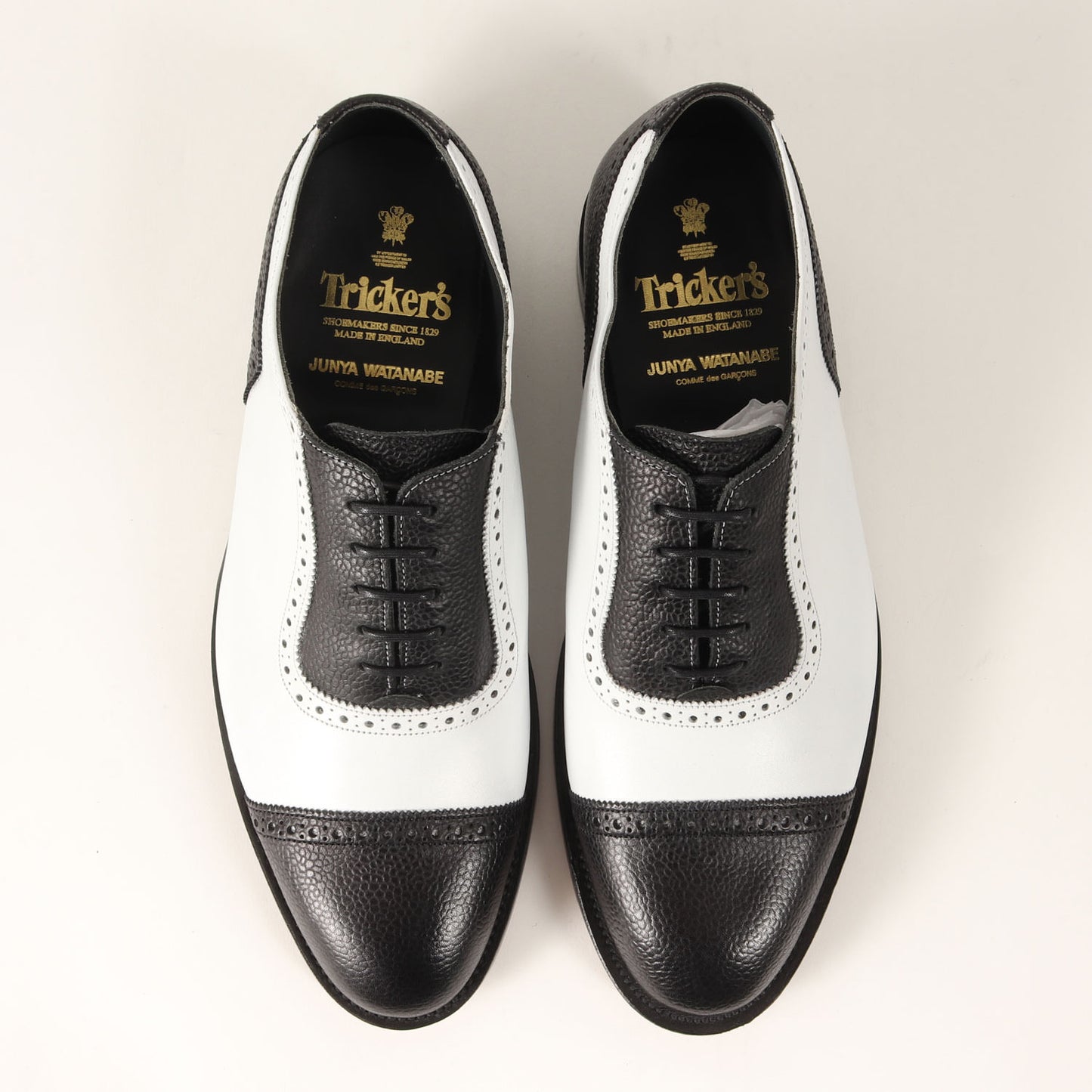 25SS × Tricker's ツートーン ウイングチップ レザー オックスフォード ドレス シューズ (WO-K103)