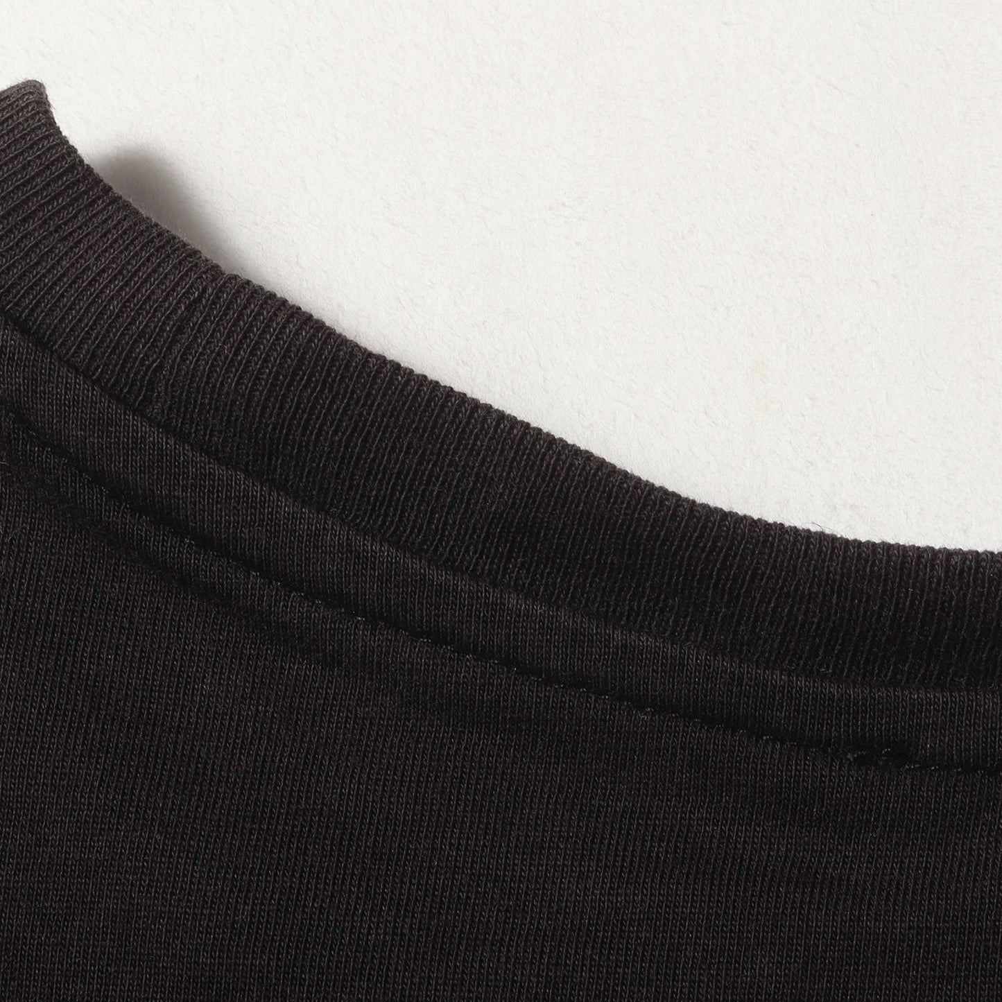 ハート グラフィック Tシャツ (179210 GC0346)