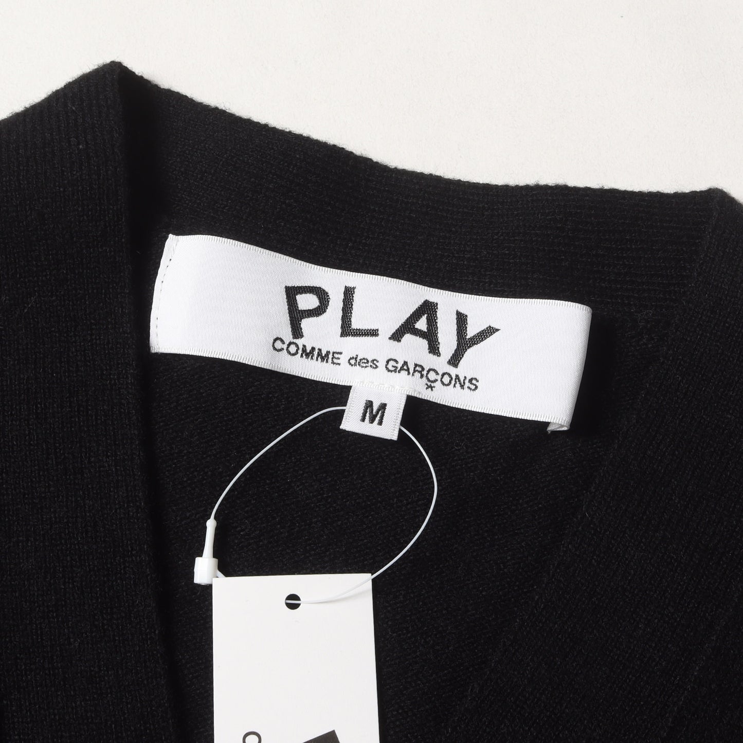 ワンポイント プレイハート ハイゲージ ニット Vネック カーディガン (AX-N024) / AD2024/8