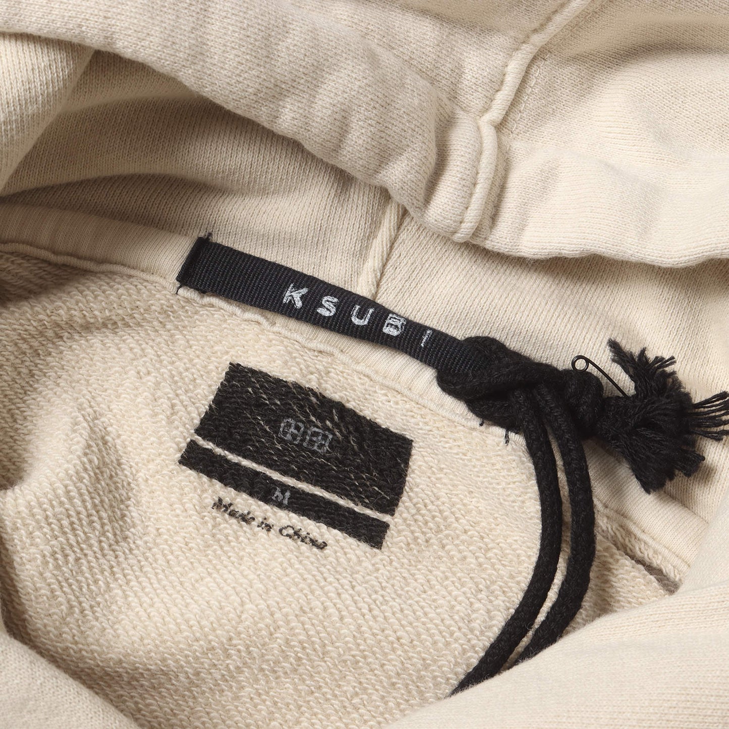 バック グラフィック スウェット パーカー (4 X 4 BIGGIE HOODIE DESERT 5000006297)