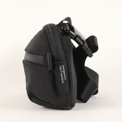 コーデュラ バリスティック ナイロン クロスボディ バッグ (Day Sling2) / Travel Collection
