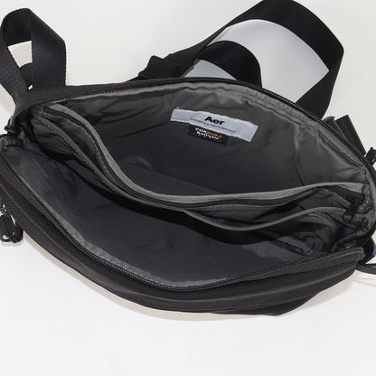 コーデュラ バリスティック ナイロン クロスボディ バッグ (Day Sling2) / Travel Collection