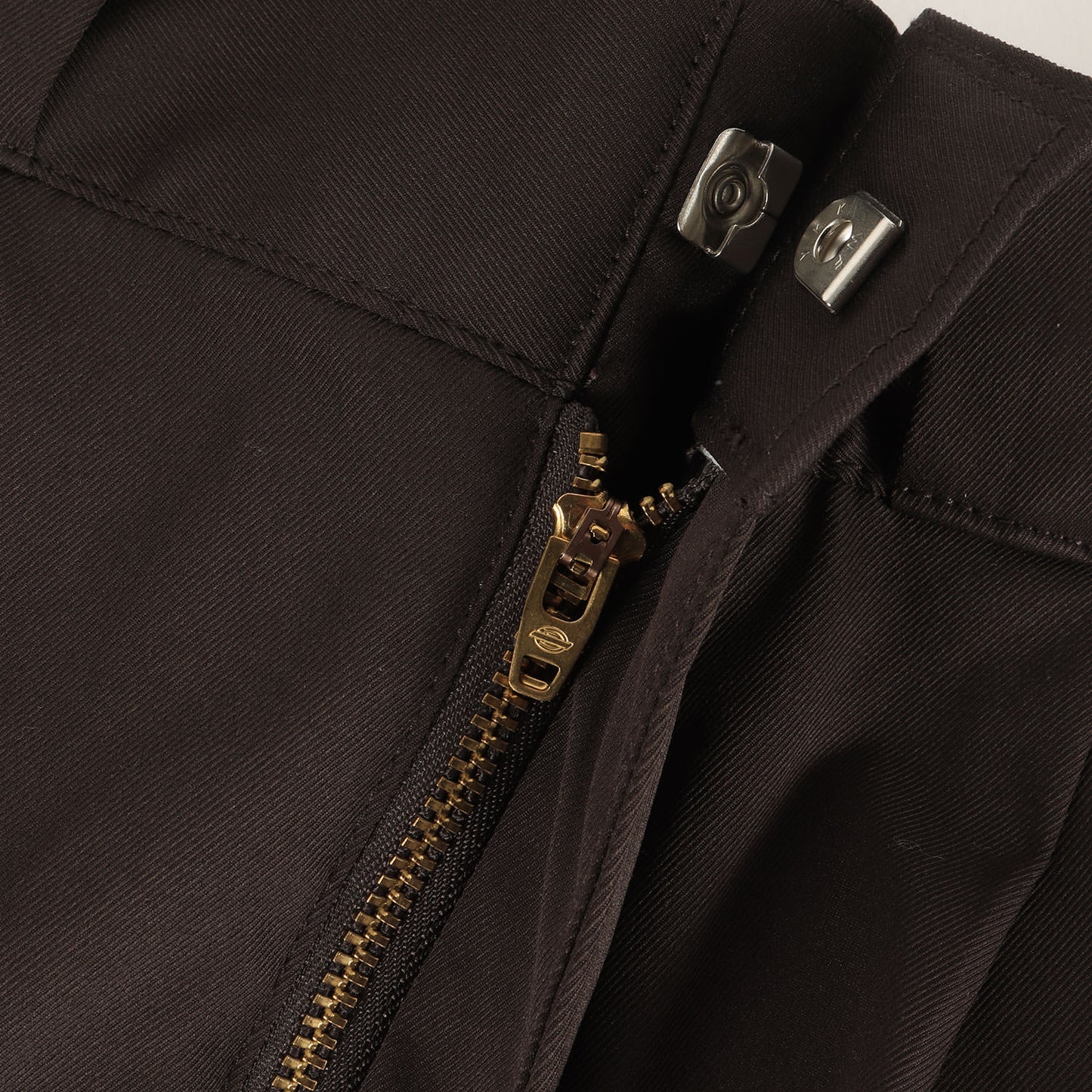 25SS × Dickies ワンタック テーパード ポリツイル トラウザー パンツ (251M40BM01)