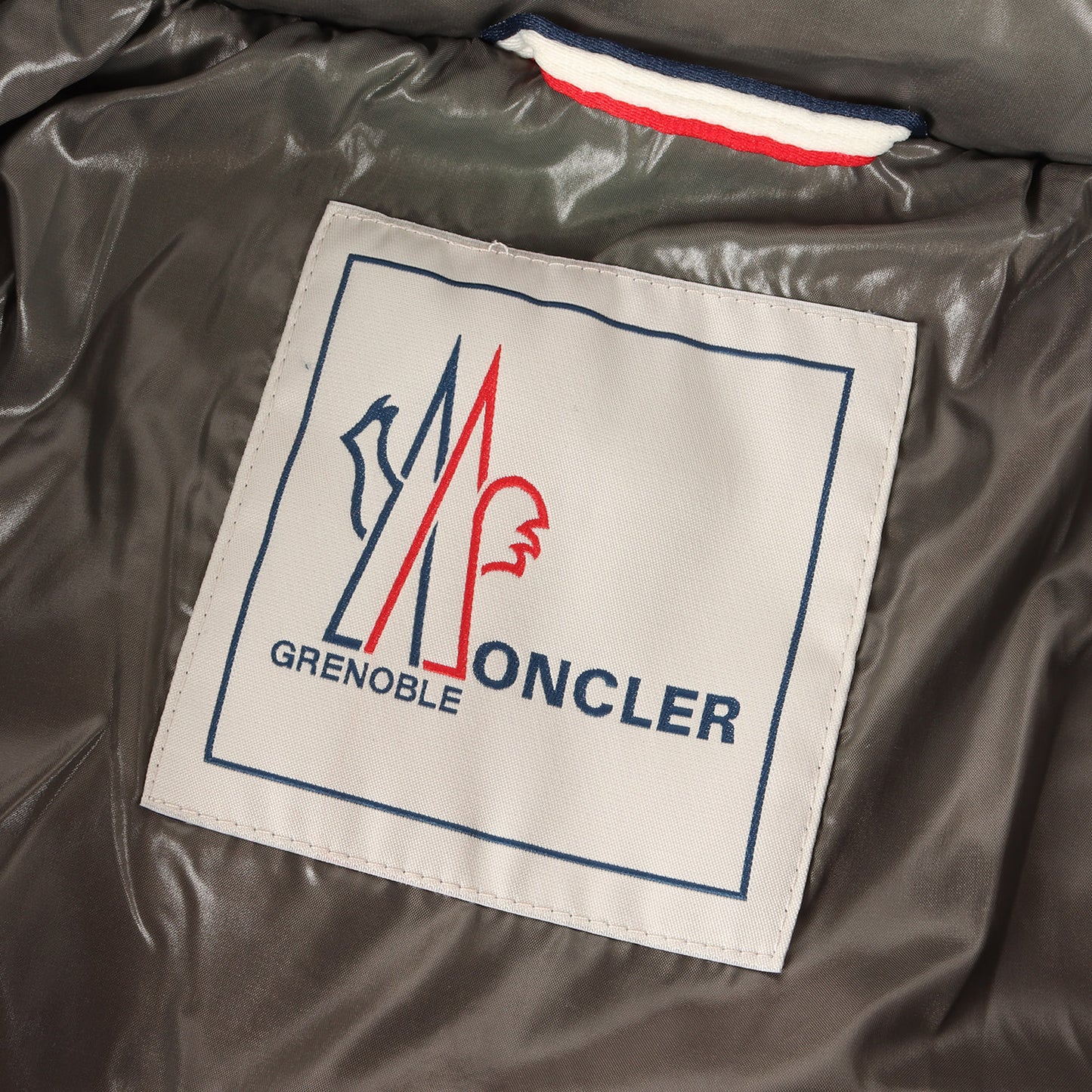 フード付き ヘリンボーン ダウン ジャケット (AMNEVILLE GIUBBOTTO 020974132902 54025) / GRENOBLE