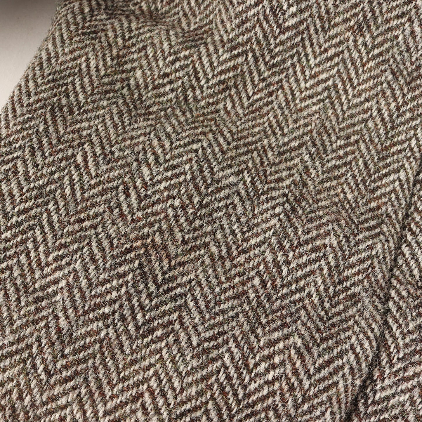 フード付き ヘリンボーン ダウン ジャケット (AMNEVILLE GIUBBOTTO 020974132902 54025) / GRENOBLE