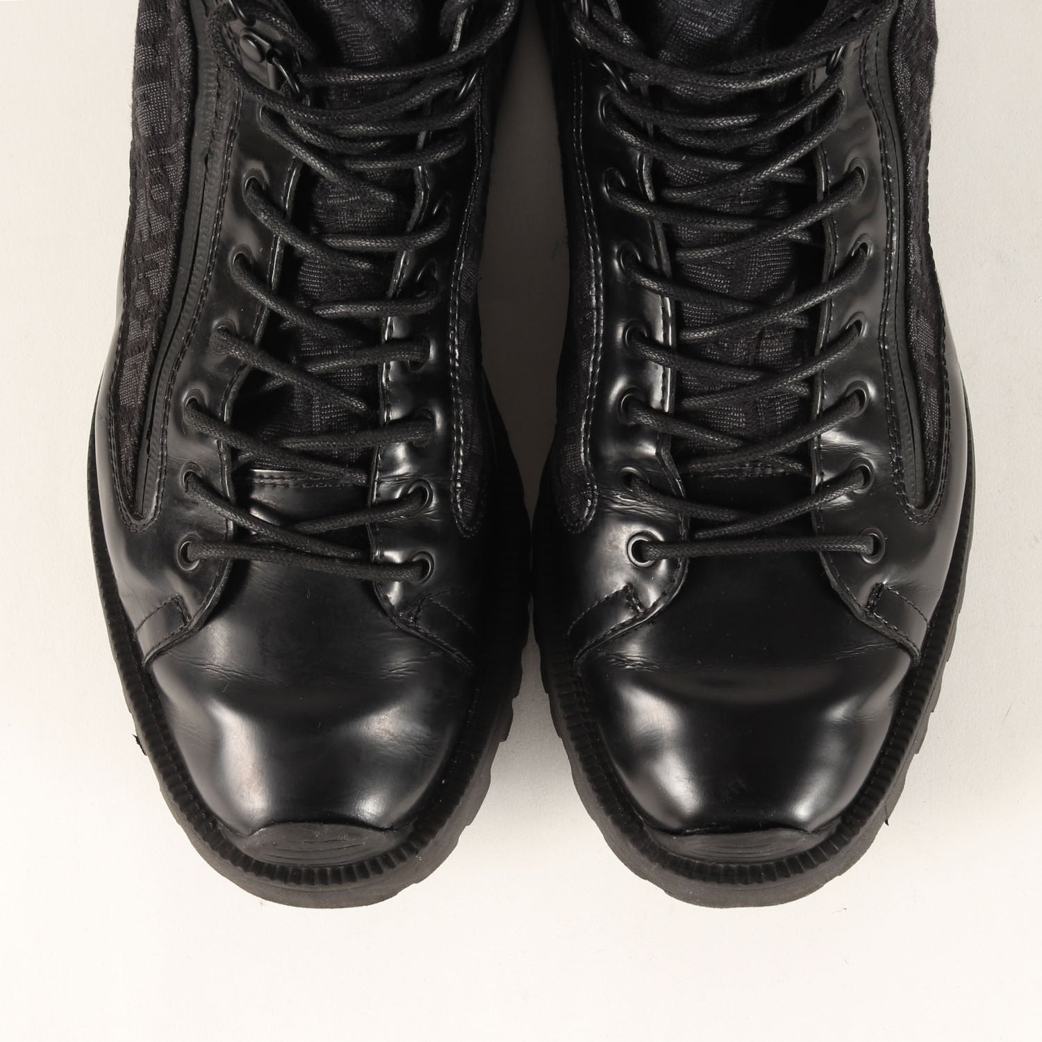 モモンタディオール　Dior Combat ショートブーツ Dior Combat Ankle Boot Black Men's - 3BO337ZXF H969 - US