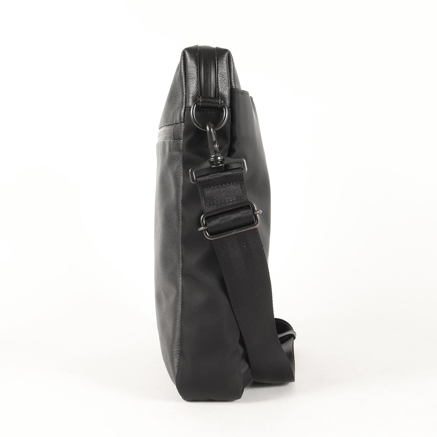 リーズ バーティカル ショルダーバッグ (SBL LEEDS VELY SHOULDER M GY9*09002) / Black Label Deux Moncx HAND MADE IN JAPAN