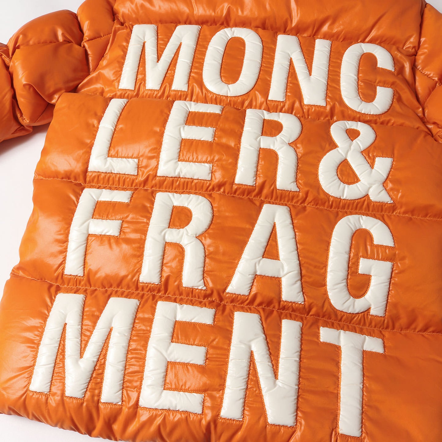 × fragment design フード付き ダウンジャケット (HANRIOT GIUBBOTTO)