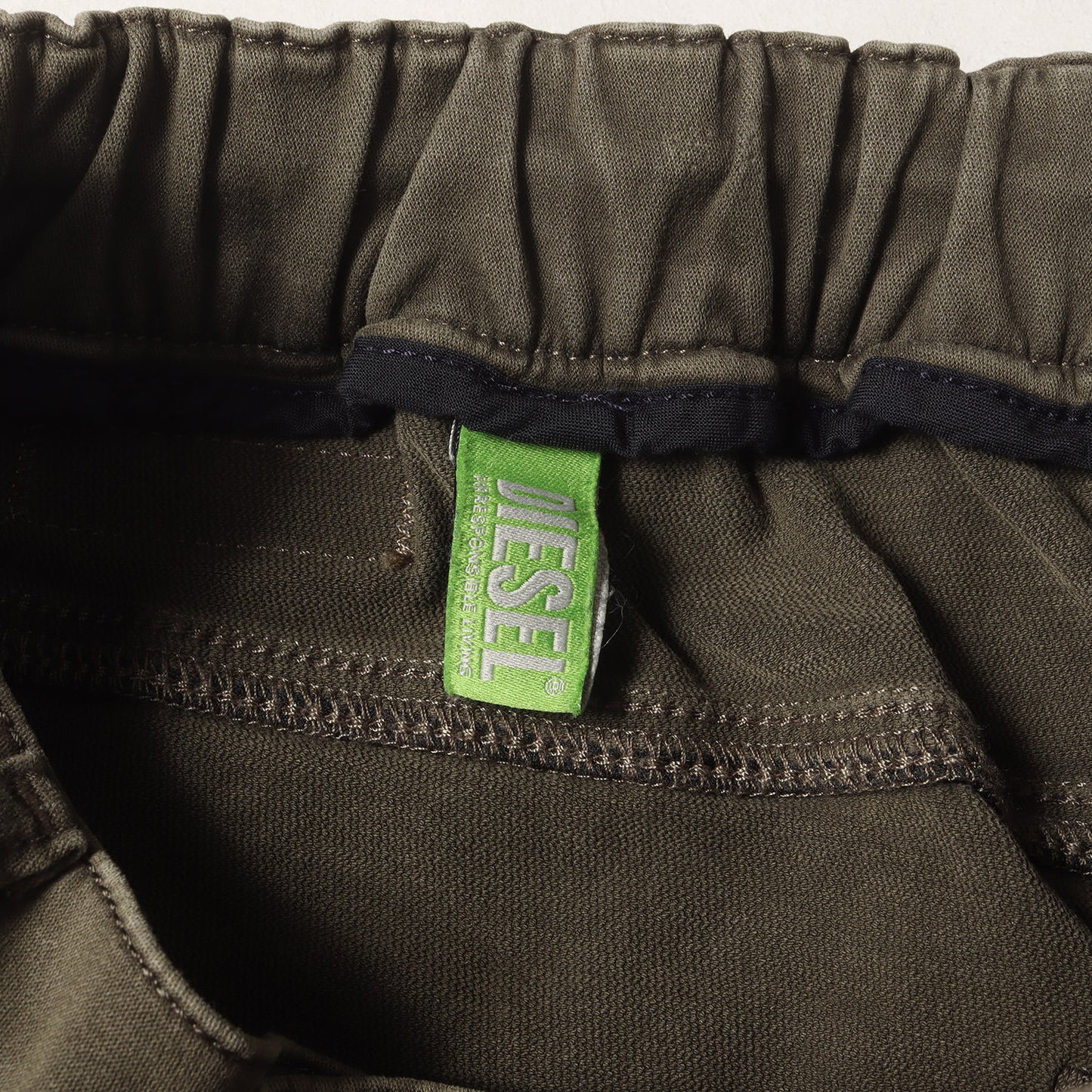 近年モデル ストレッチ デニム スキニー パンツ (KROOLEY-E-NE A00088 0670M)