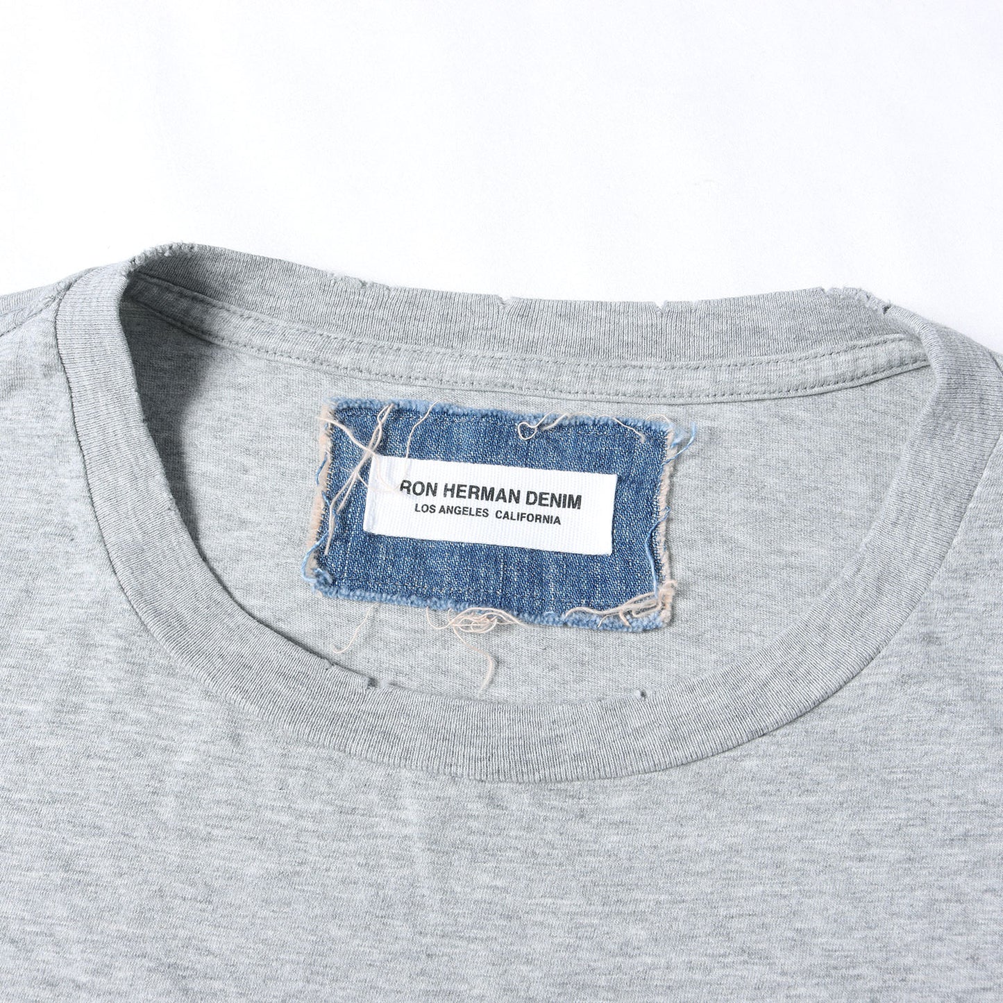 ダメージ加工 ロゴ Tシャツ / MADE IN JAPAN