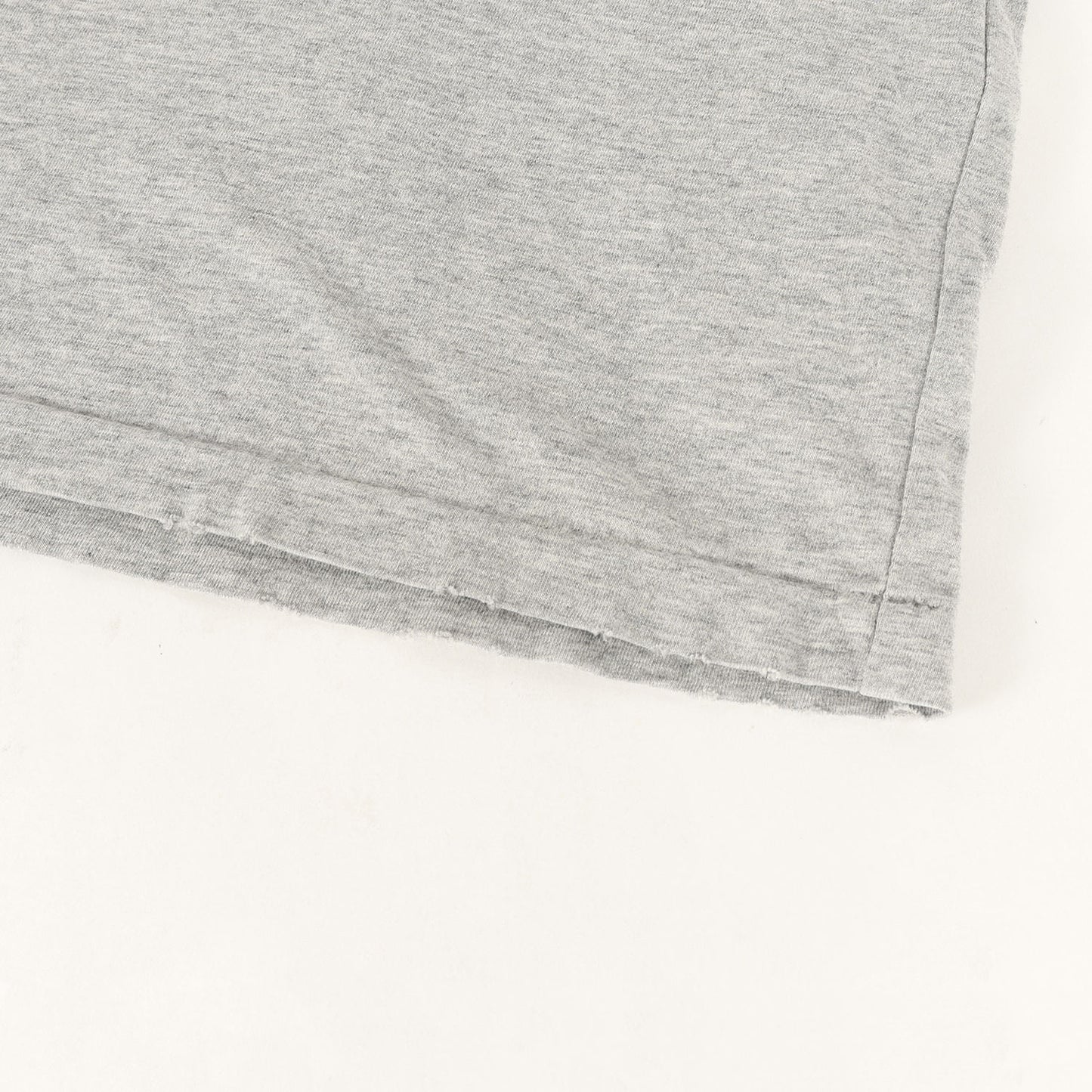 ダメージ加工 ロゴ Tシャツ / MADE IN JAPAN