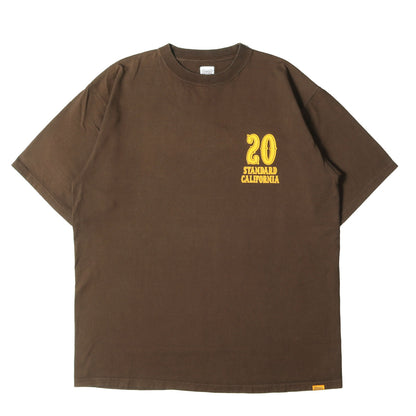 23AW 20周年記念 グラフィック ロゴ ヘビーウェイト Tシャツ (SD 20th Anniversary Logo T)