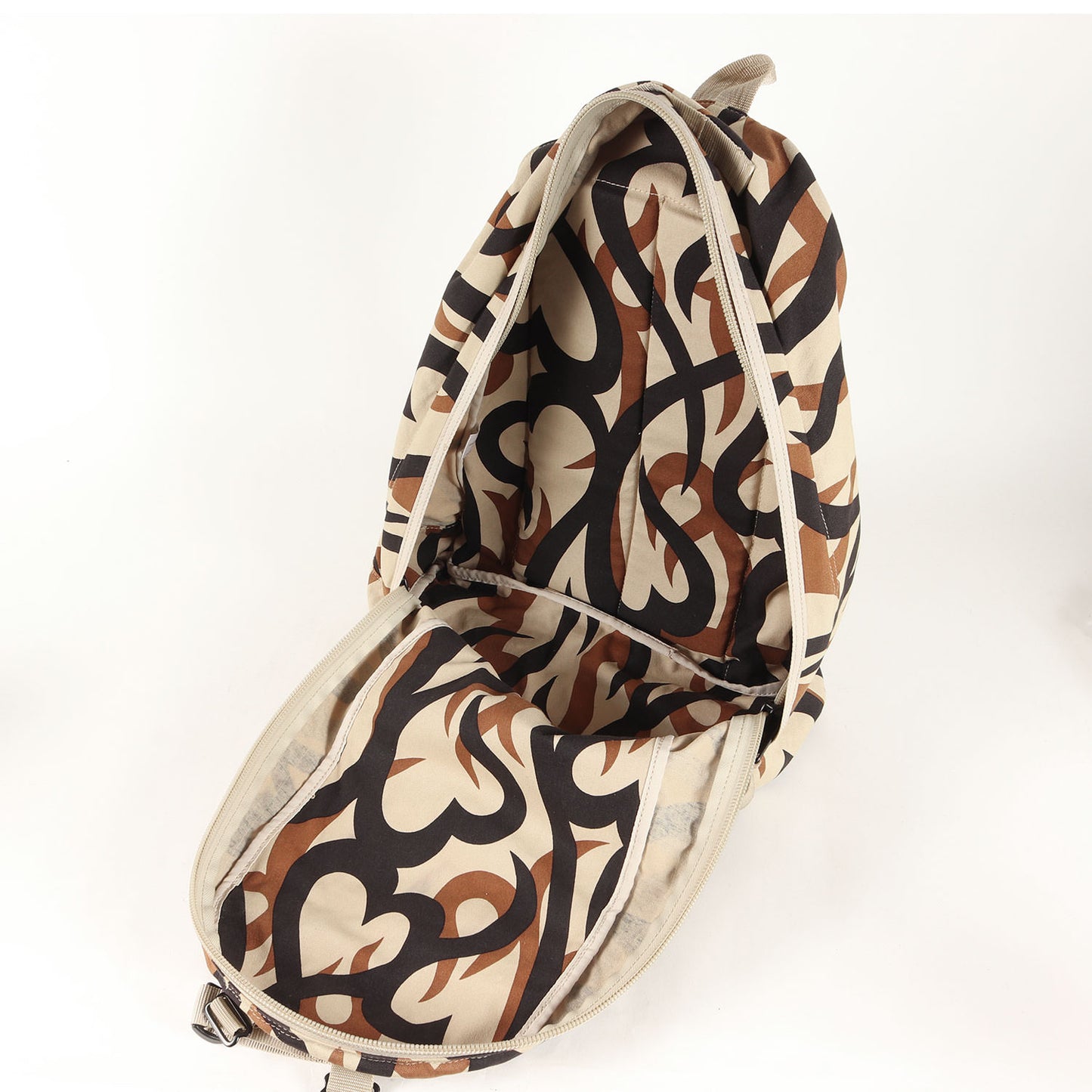 04AW GIVE期 シグネチャー ロゴ 刺繍 ハートトライバル カモ リュック