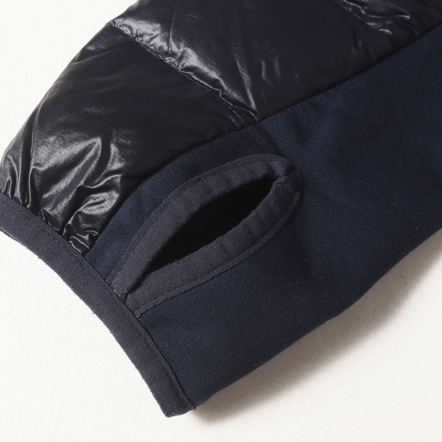 ライトウェイト ナイロン フーディー ダウンジャケット (HYBRIDGE LITE HOODY 2703M)