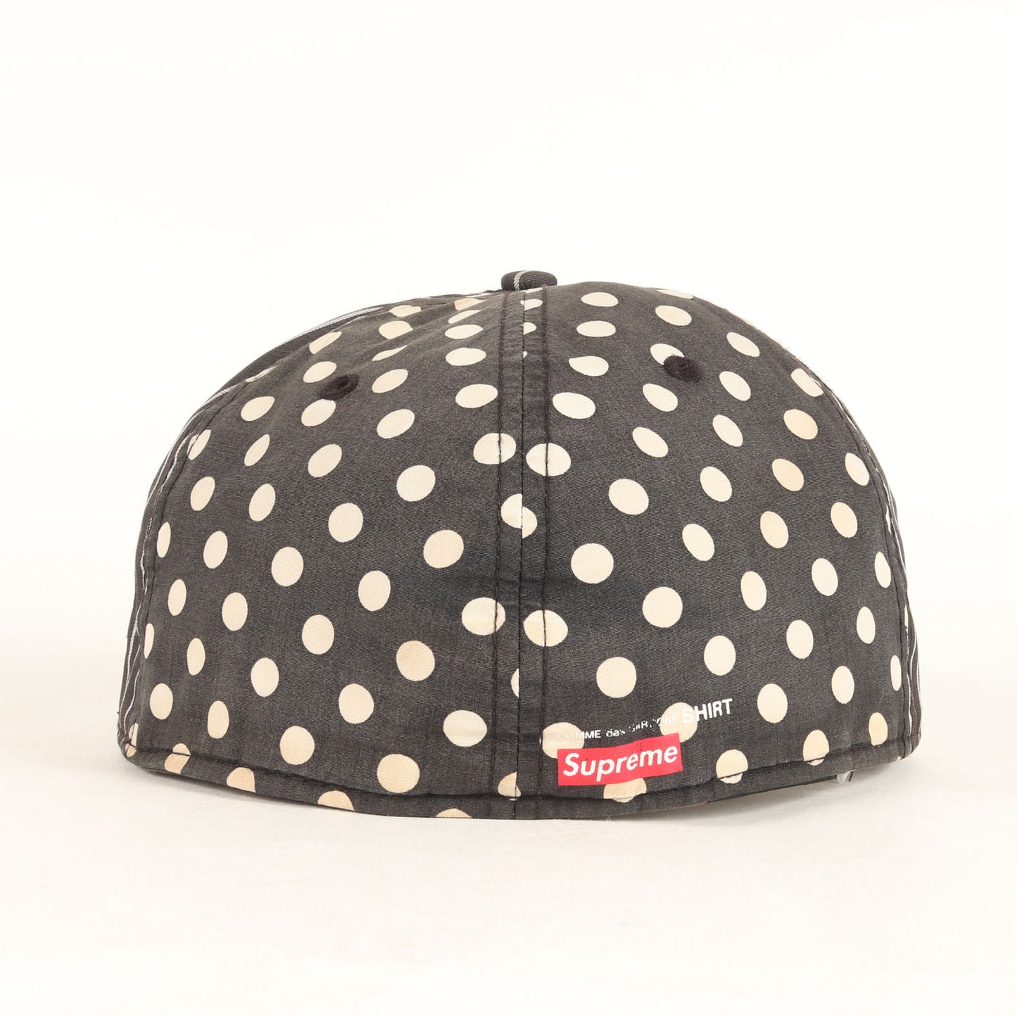 × COMME des GARCONS SHIRTS × NEW ERA BOXロゴ ストライプ ベースボール キャップ