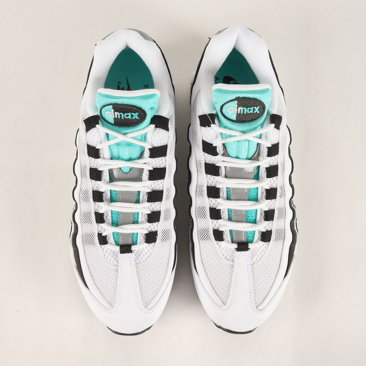 AIR MAX 95 OG White and Black (IM7409-100)