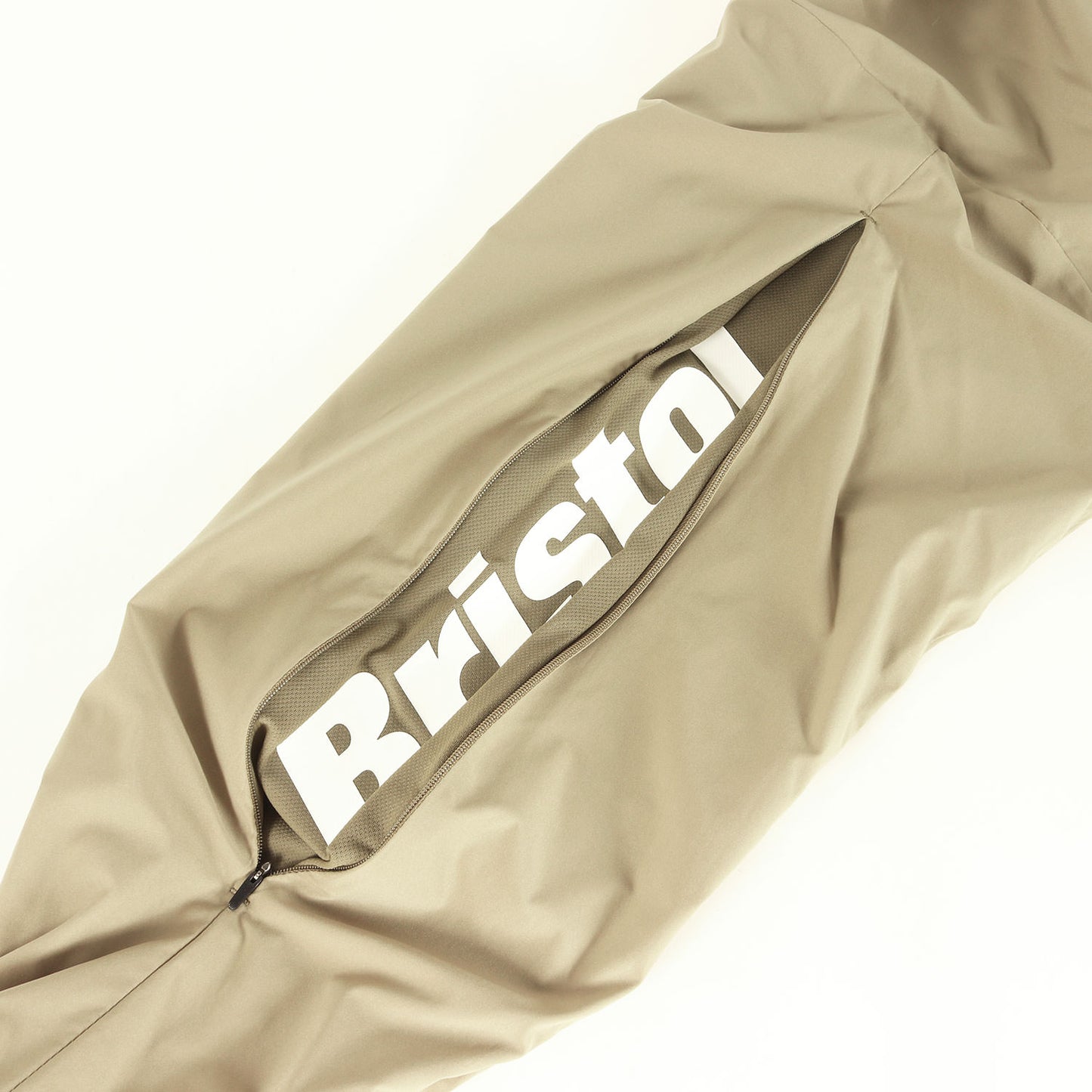 24SS ベンチレーション ロゴ トレーニング ジャケット (VENTILATION LOGO TRAINING JACKET FCRB-240055)