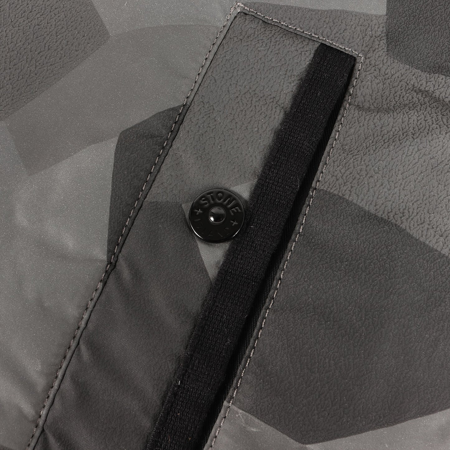 30周年 リフレクター カモ パテッド ジャケット (571544643) / 3511474