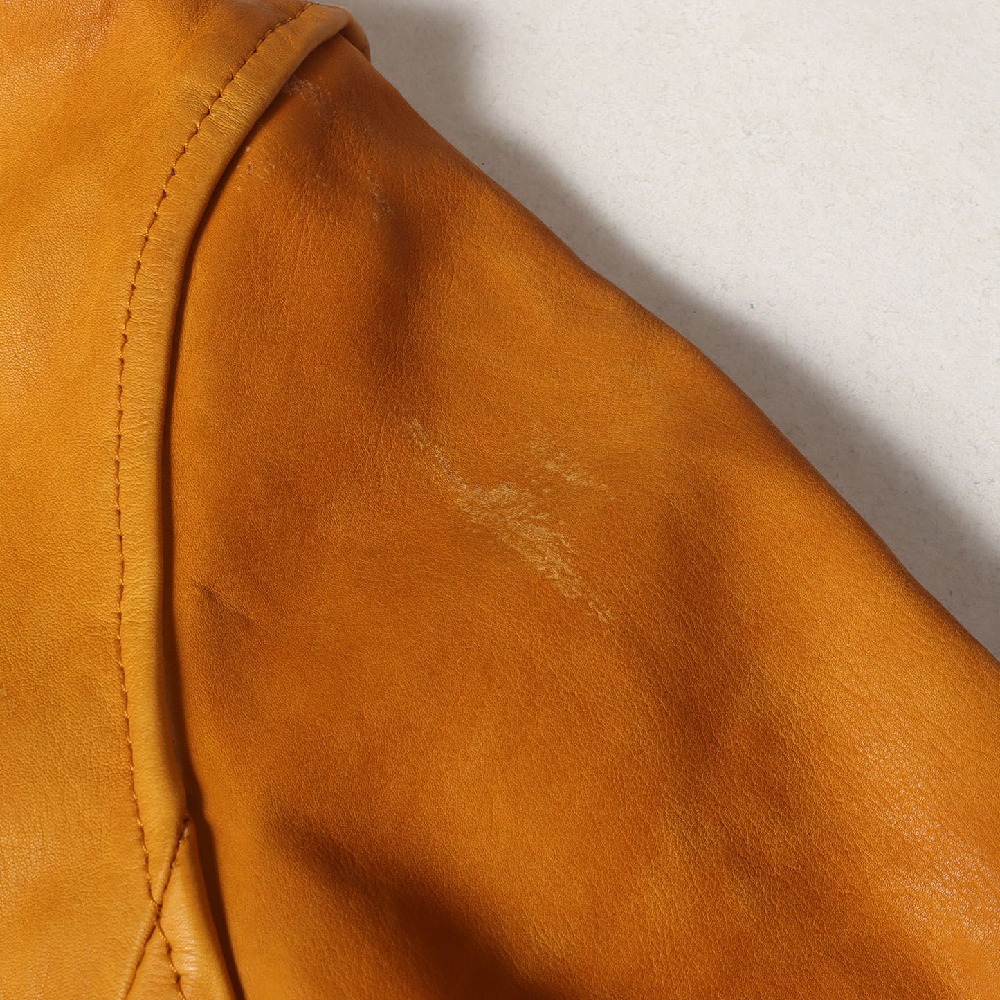 製品染め カーフレザー シングル ライダース ジャケット (FORE GROW 1645-04) / ISAMU KATAYAMA