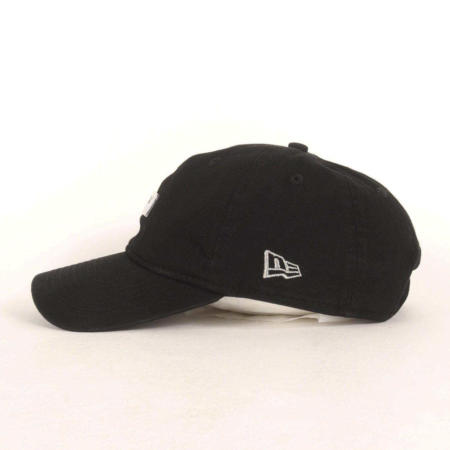 × New Era 9THIRTY メタルプレート キャップ (GT-H04-091)