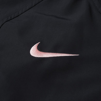 × NIKE アンセム フルジップ ウーブン ジャケット (CV9916-010)
