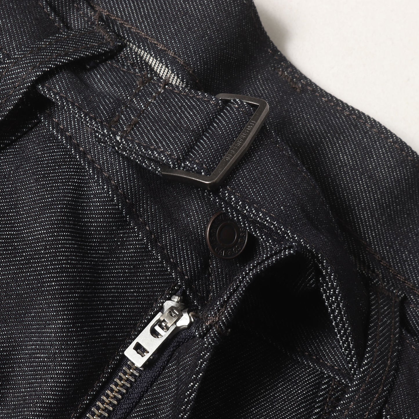 25AW × EDIFICE ベルト付き ツイスト バギー リジッド デニム パンツ (TWISTED BELTED DENIM PANT 005YS)