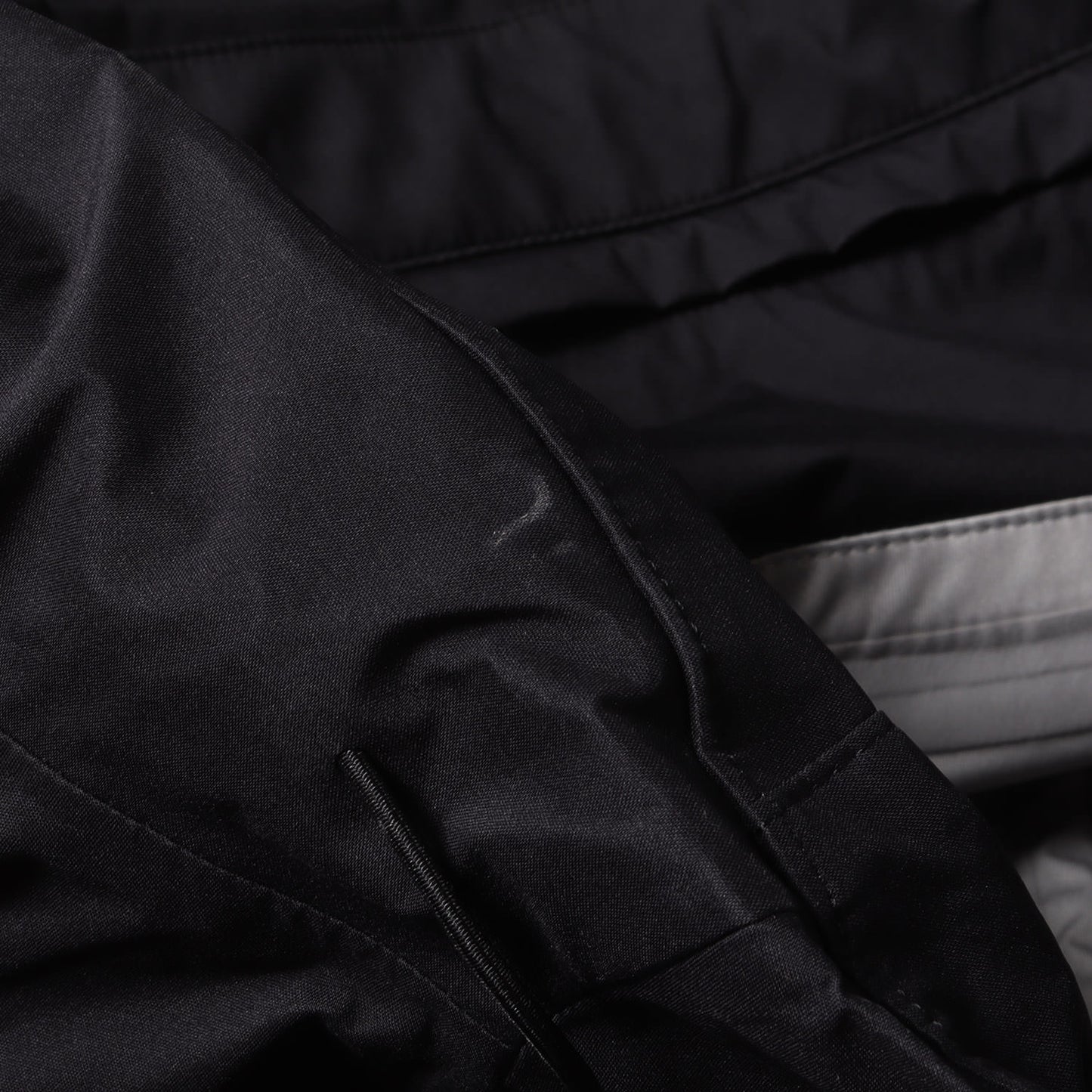 24AW × DESCENTE ナイロン マウンテンパーカー (Oversized CREAS Hard Shell Jacket DU4FWBGPMB) / ALLTERAIN