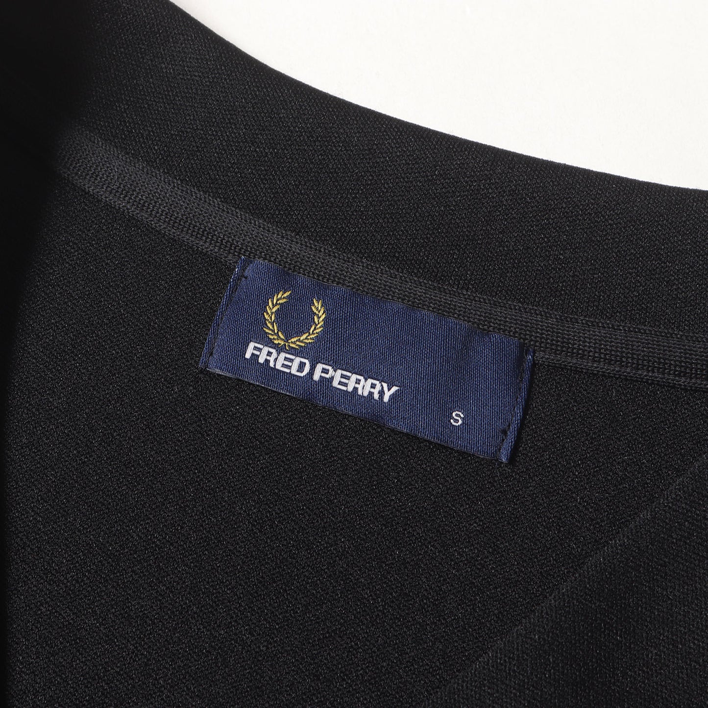 ローレル刺繍 Vネック ジャージ カーディガン (JERSEY CARDIGAN) / MADE IN JAPAN